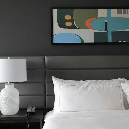 The Rewind West Des Moines, Tapestry Collection By Hilton Hotel Exterior photo
